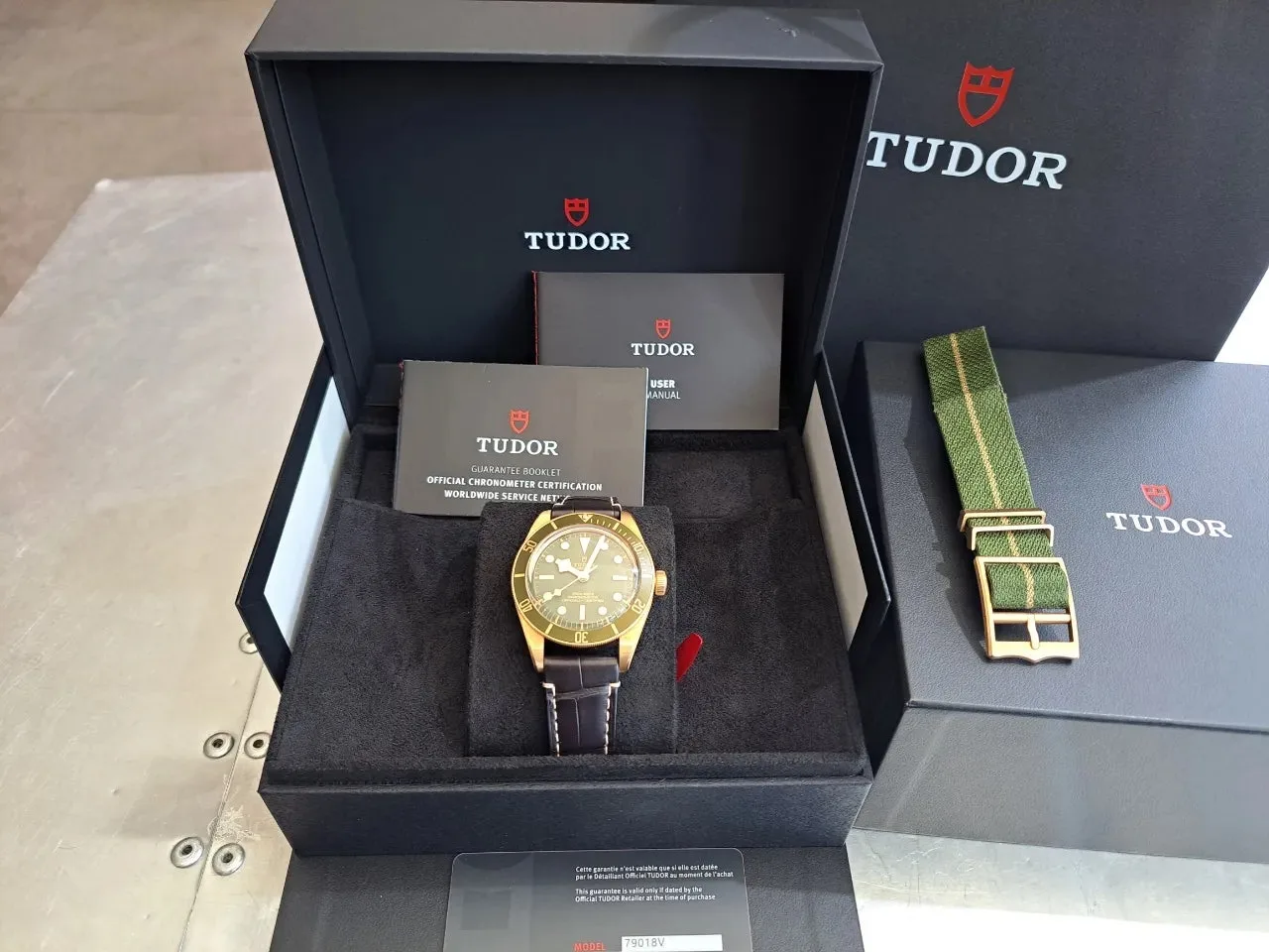 튜더 블랙베이 58 18k 녹금 39mm 2024 사진 1