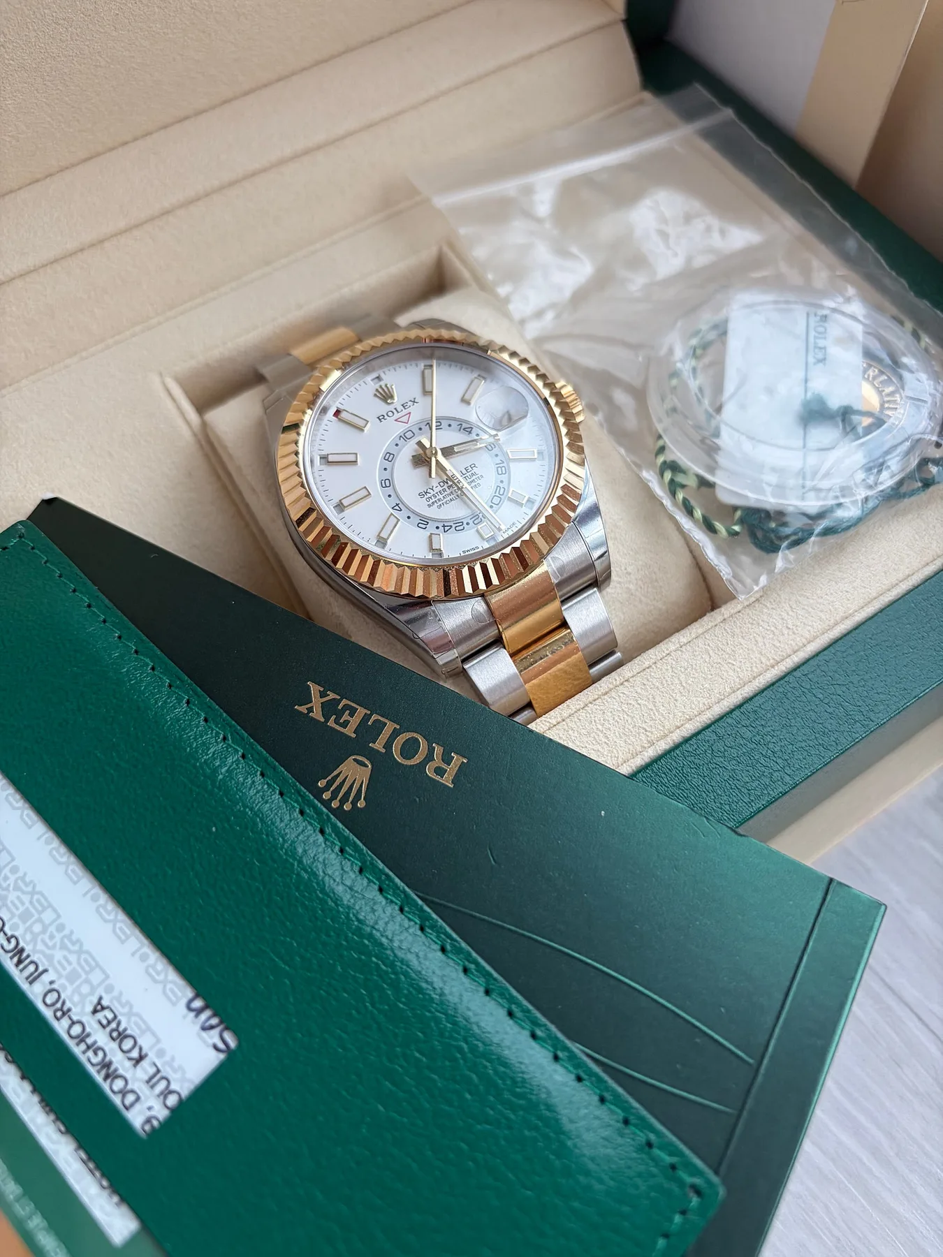 롤렉스 스카이드웰러 콤비 화이트 326933 2021 사진 8
