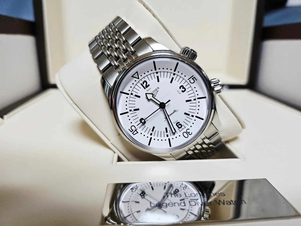 론진 레전드다이버 39mm 흰판 2025 사진 3