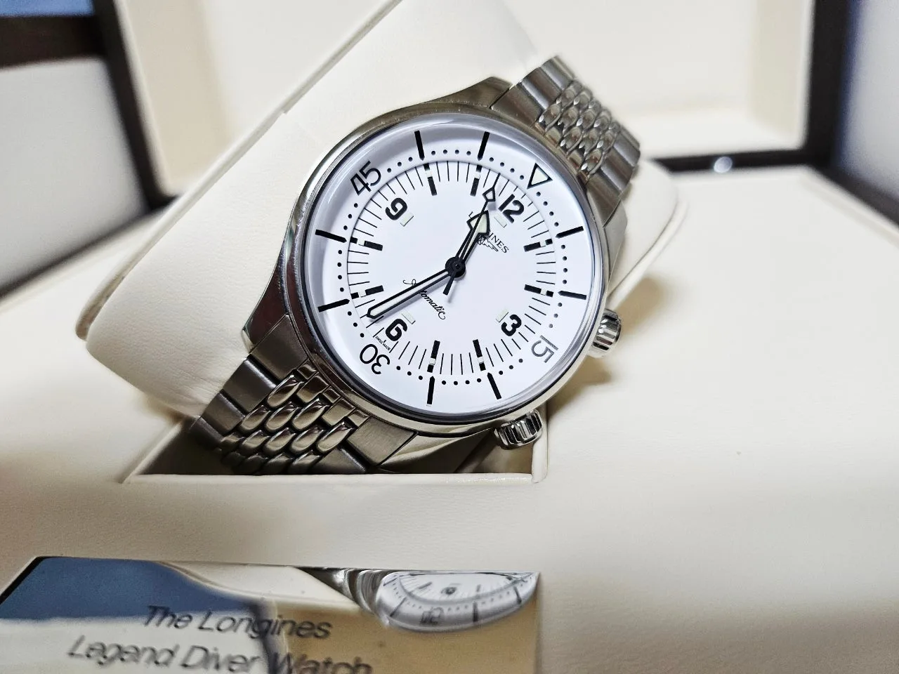 론진 레전드다이버 39mm 흰판 2025 사진 4