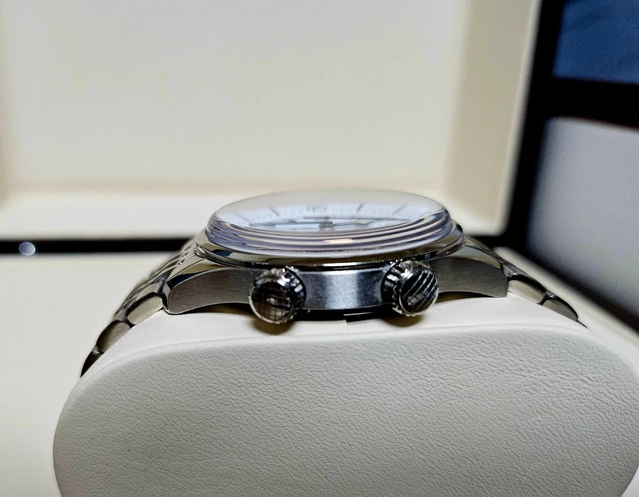 론진 레전드다이버 39mm 흰판 2025 사진 5