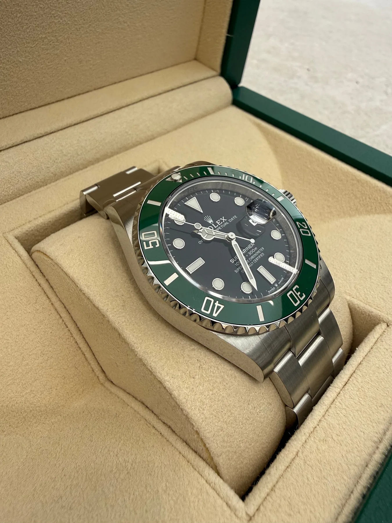 롤렉스 서브마리너 그린 M126610LV-0002 2022 사진 8