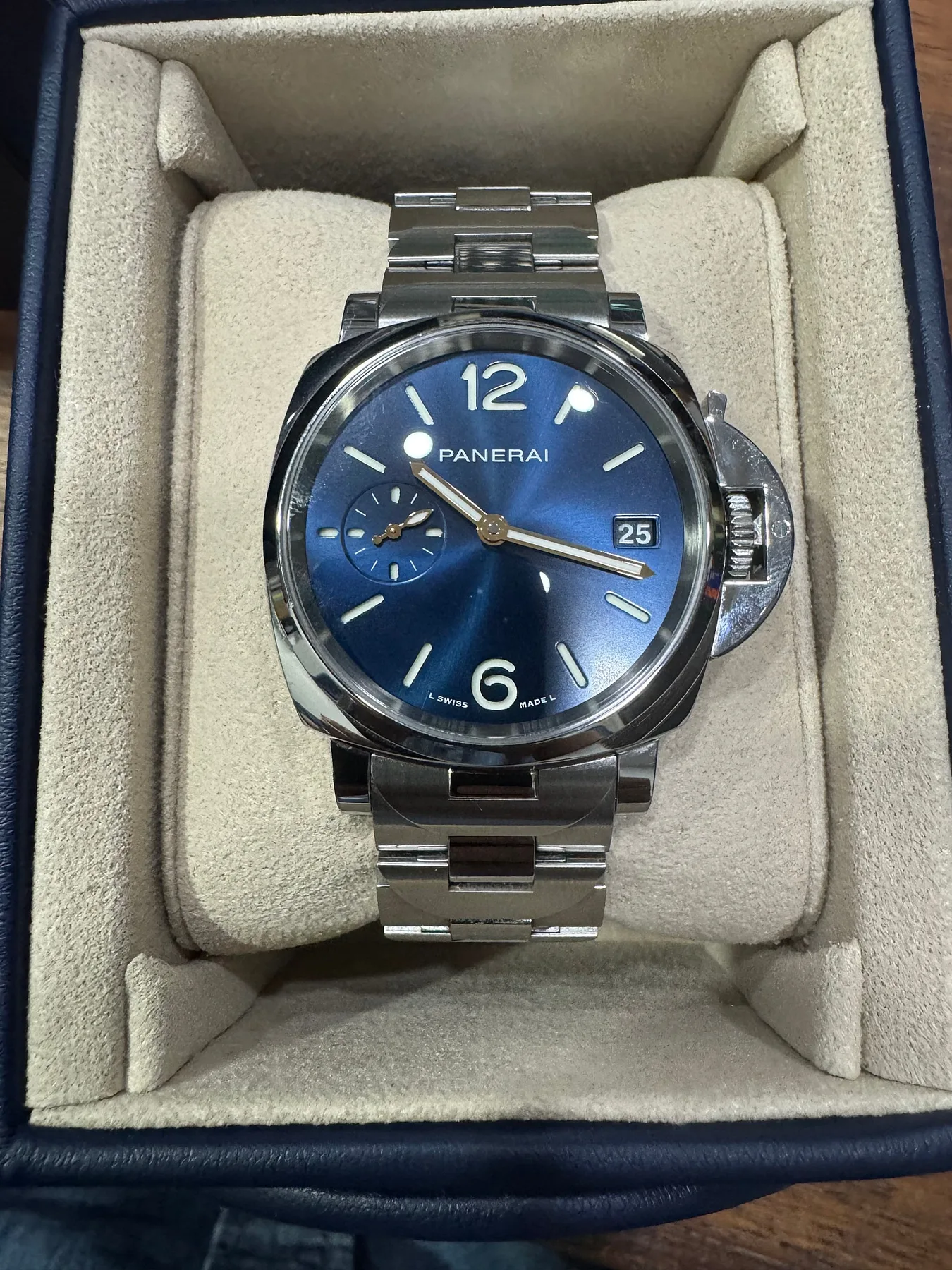 파네라이 루미노르 듀에 38mm 청판 브레이슬릿 2025 사진 2