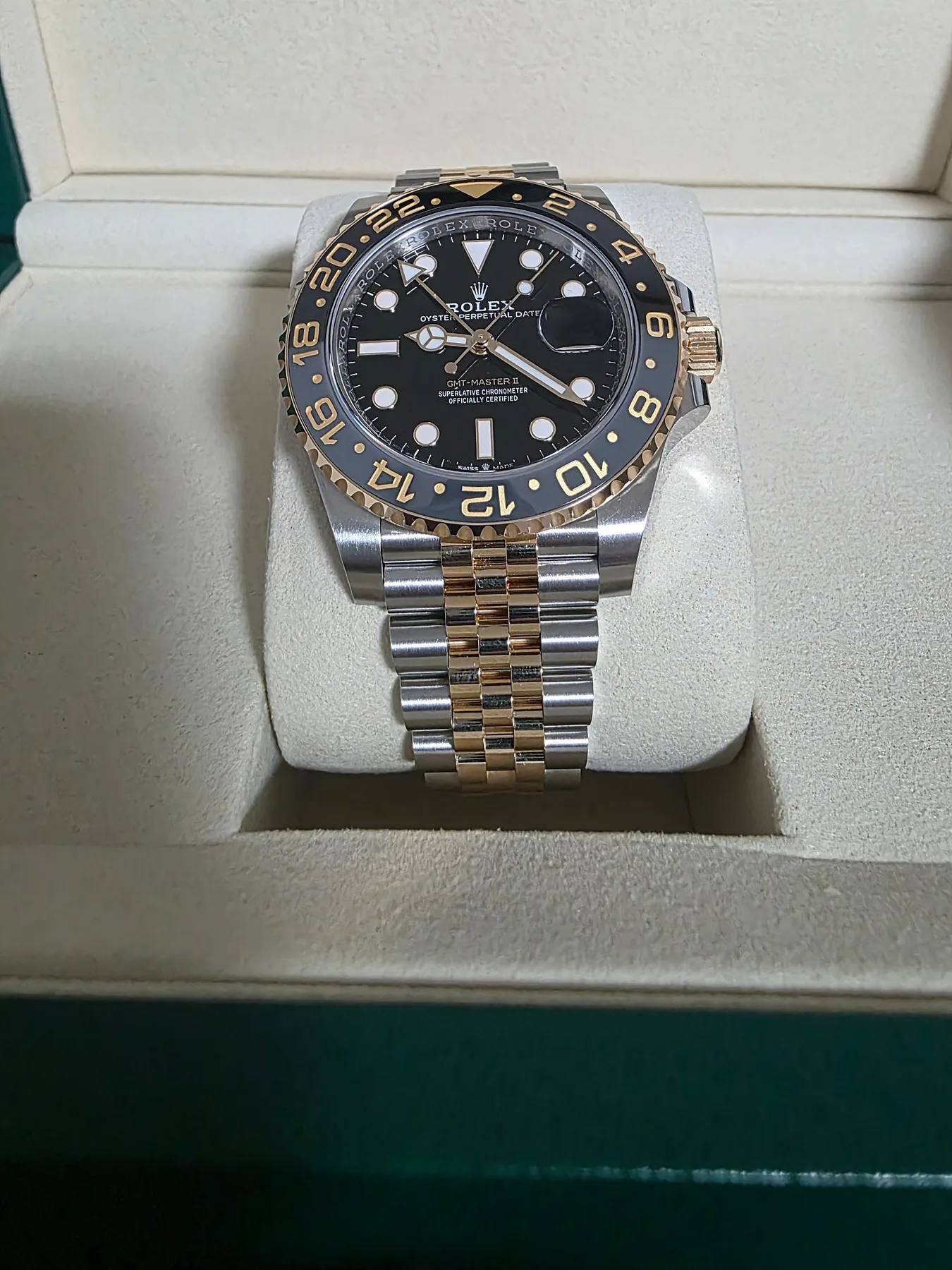 롤렉스 GMT MASTER2 흑콤 쥬빌리 호랑이 2026 사진 4