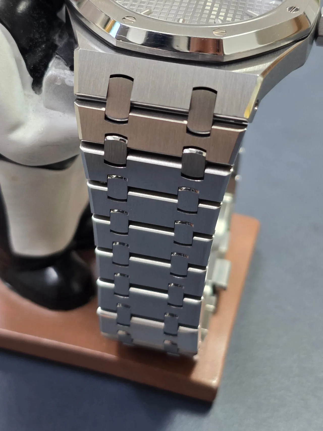 오데마피게 로얄오크 15500 그레이 2019 사진 2