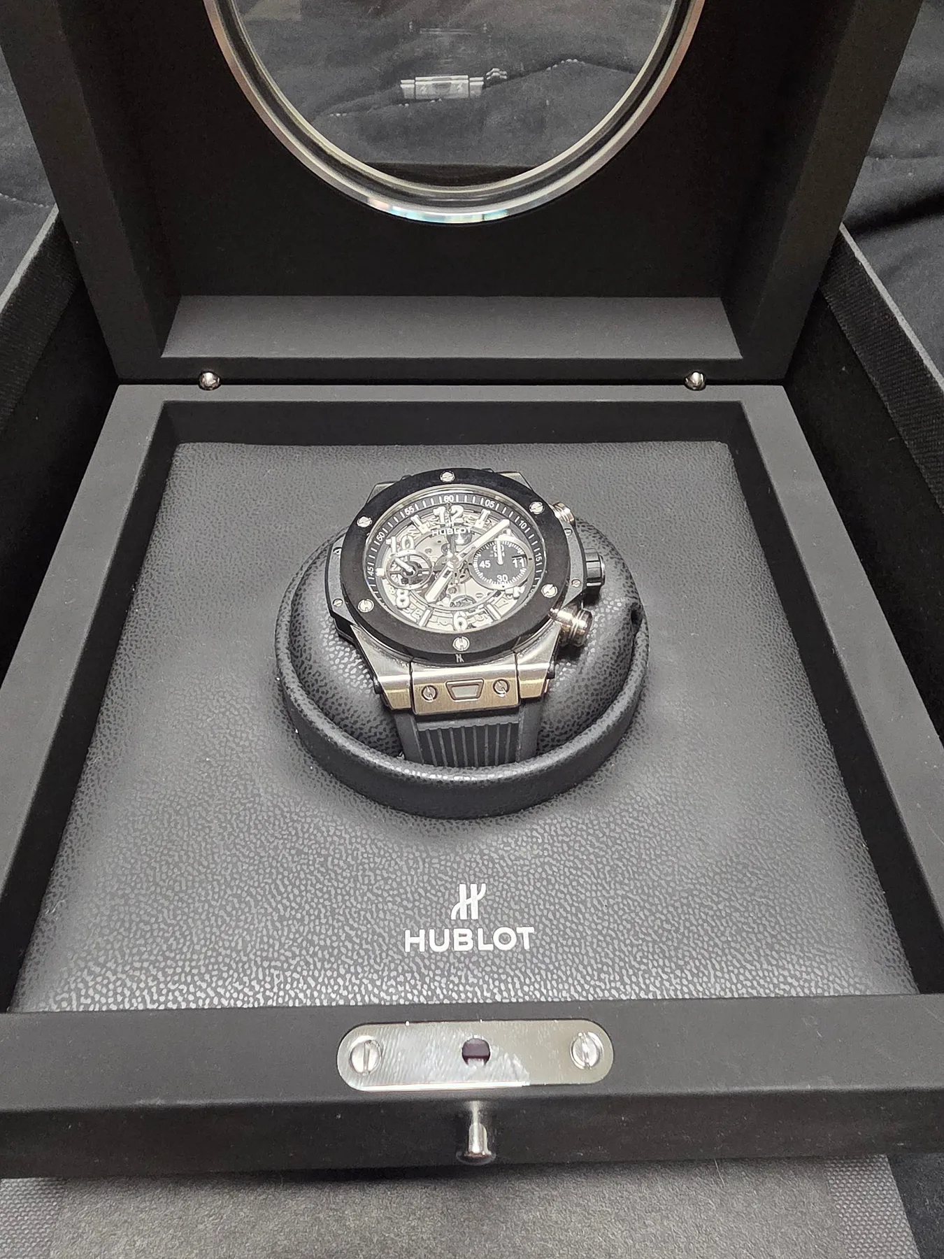 위블로 유니코 44mm 2023 사진 5