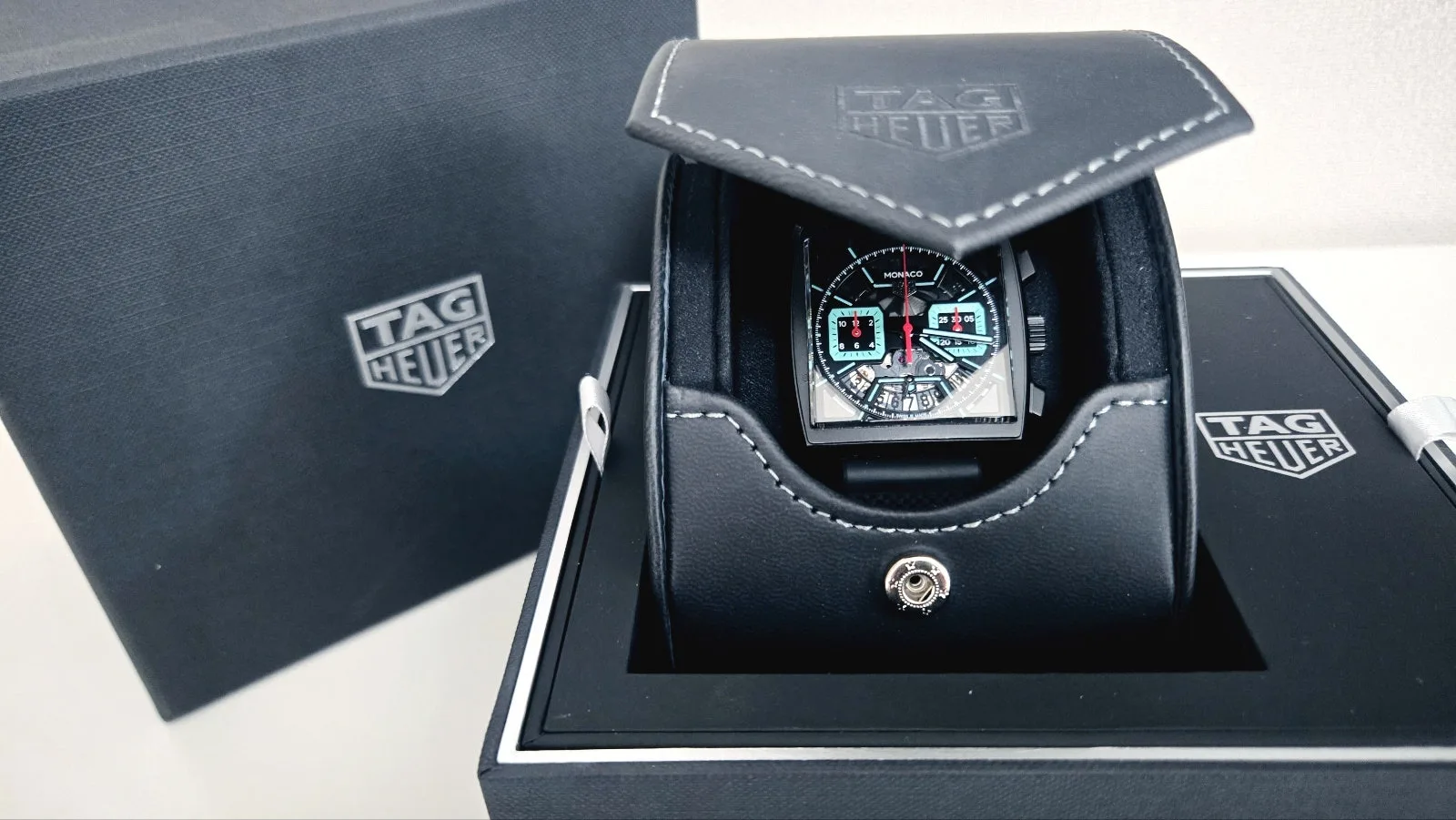 태그호이어 모나코 스켈레톤 티타늄 터콰이즈 39mm CBL2184 FT6236 2024 사진 5