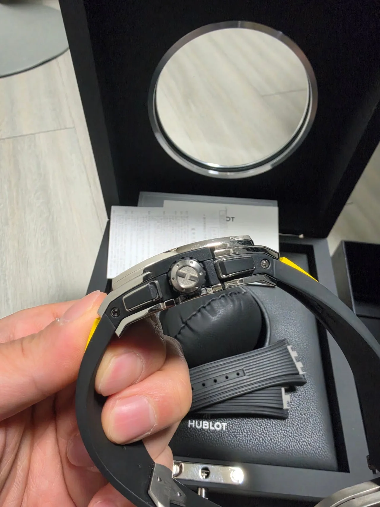위블로 스피릿 오브 빅뱅 티타늄 42mm 2023 사진 3