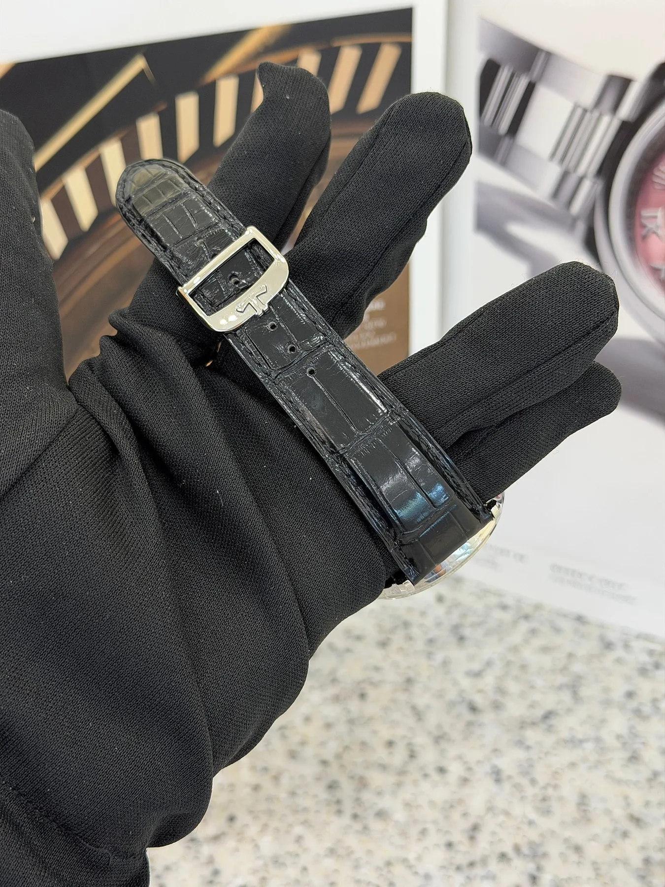 예거르쿨트르 마스터 울트라씬 스틸 오토매틱 가죽밴드 39mm Q1368430 2024 사진 7