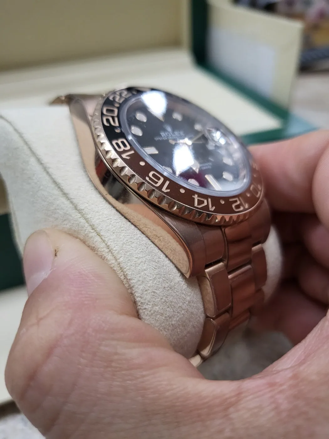 롤렉스 GMT MASTER 2 루트비어 로골금통 2023 사진 5