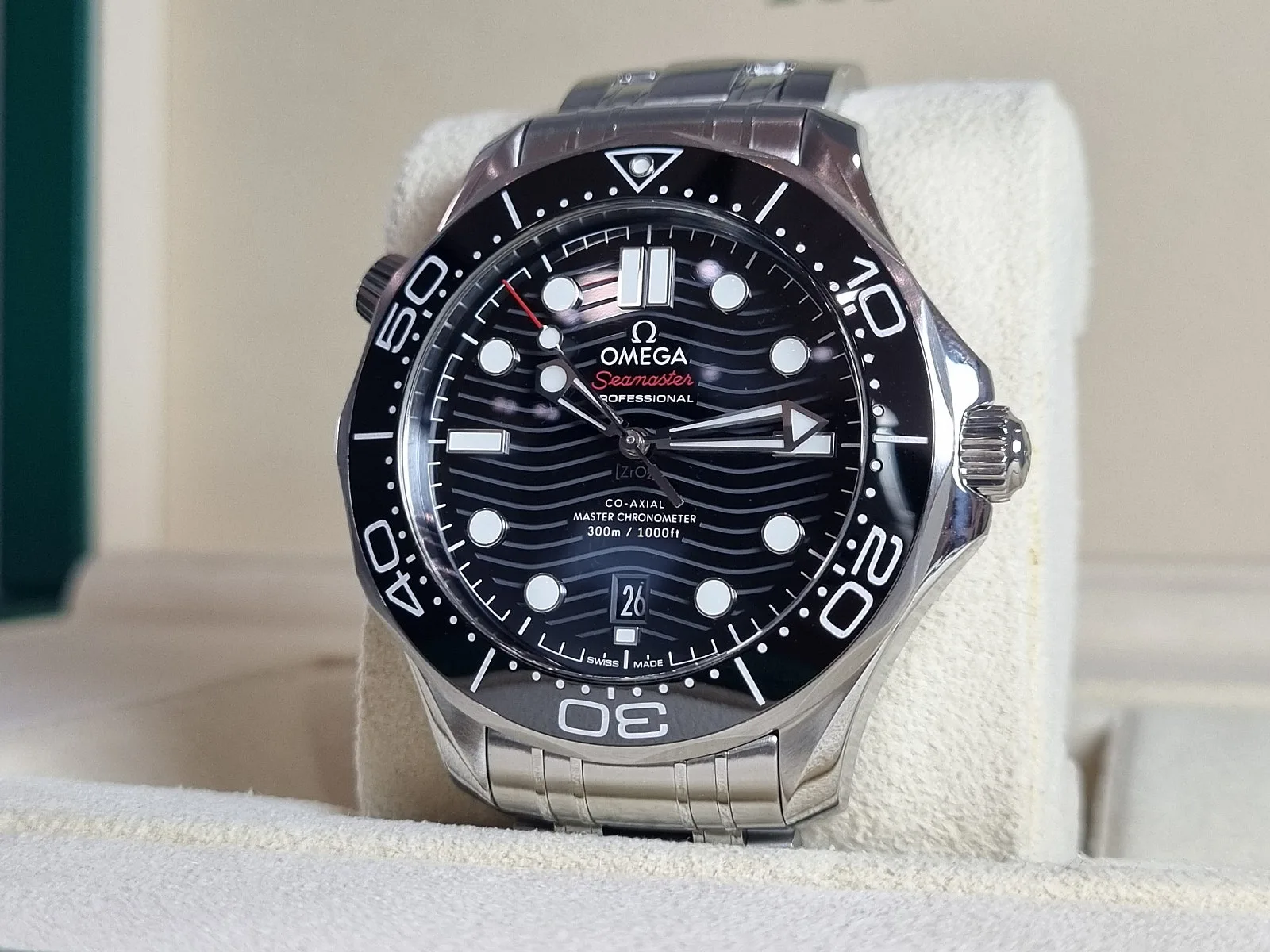오메가 씨마스터 다이버300 검판 신형 42mm 2019 사진 3