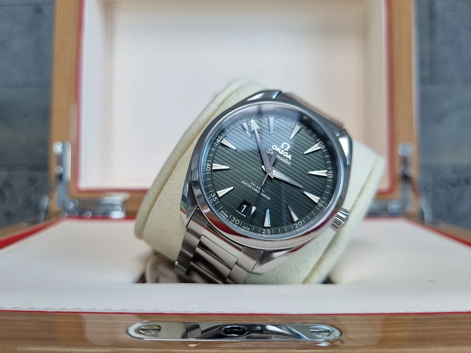 오메가 씨마스터 아쿠아테라 41mm 그린 2022 사진 8