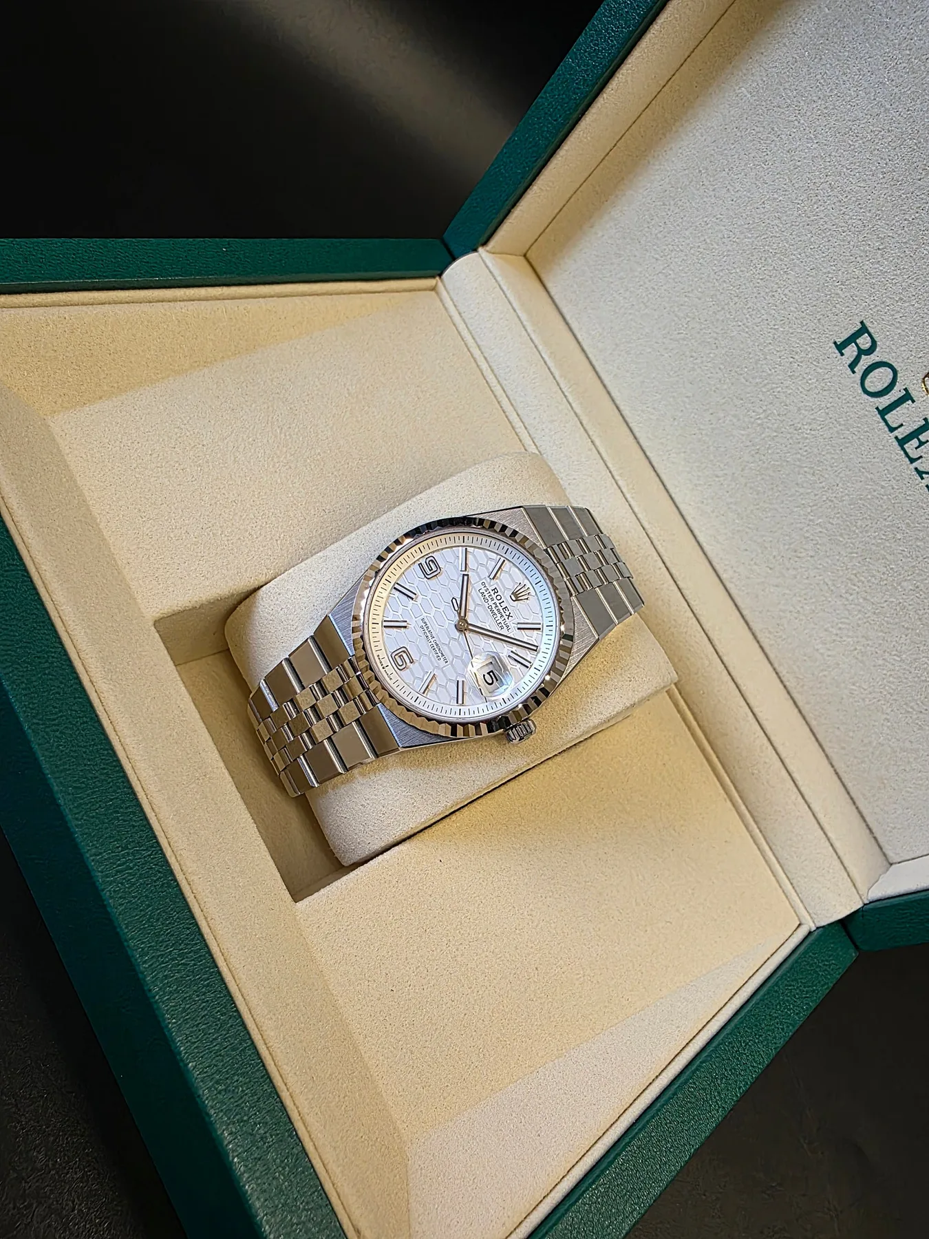 롤렉스 랜드드웰러 36mm 인텐스 화이트 127234 2026 사진 2