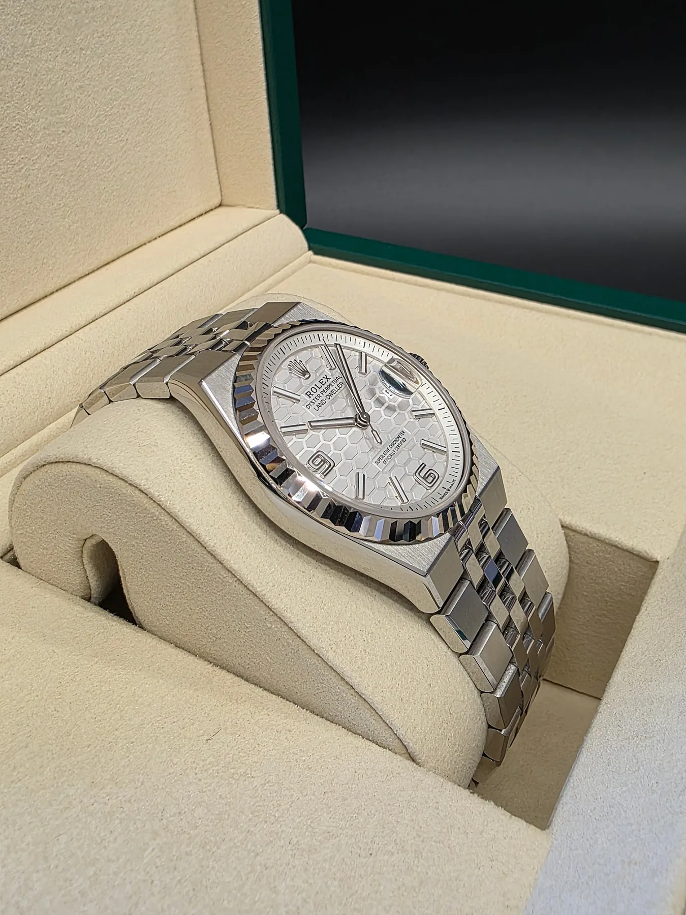 롤렉스 랜드드웰러 36mm 인텐스 화이트 127234 2026 사진 5