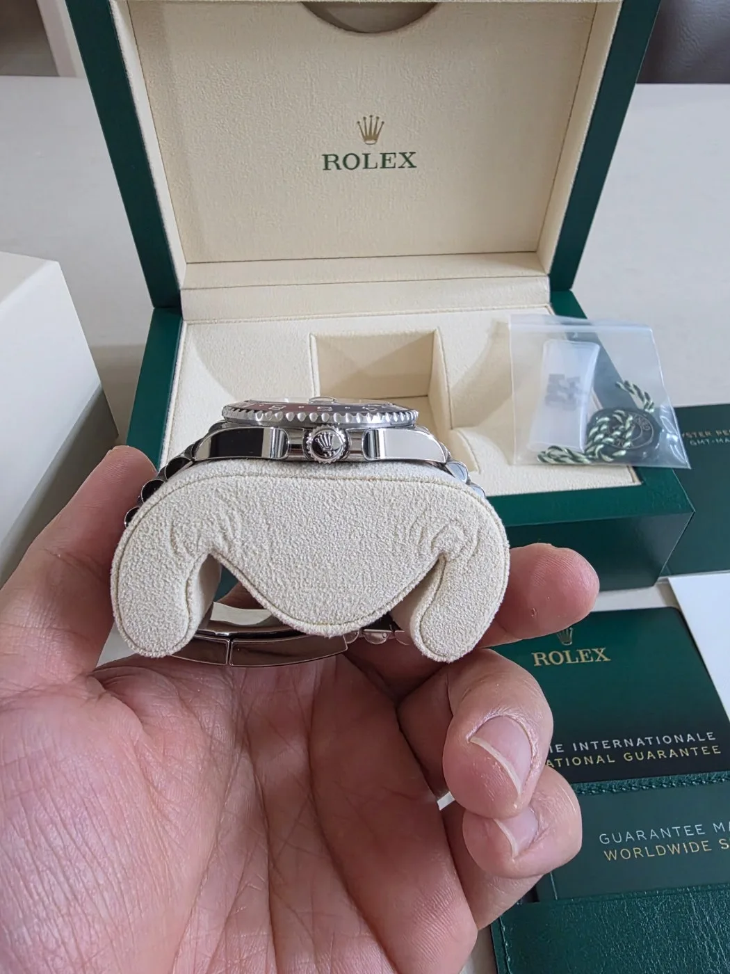 롤렉스 펩시걸 쥬빌레 GMT-Master 2 126710BLRO 2025 사진 3