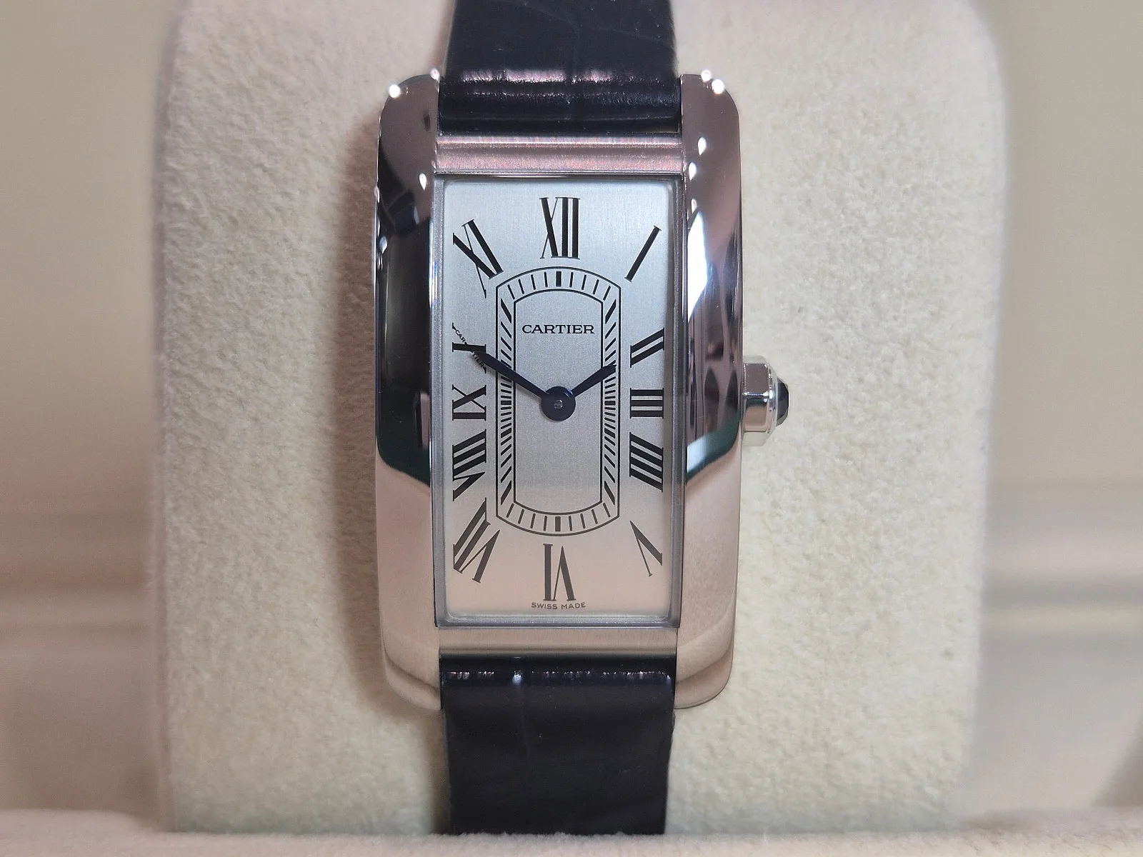 까르띠에 탱크 아메리칸 스몰 쿼츠 2024 사진 1
