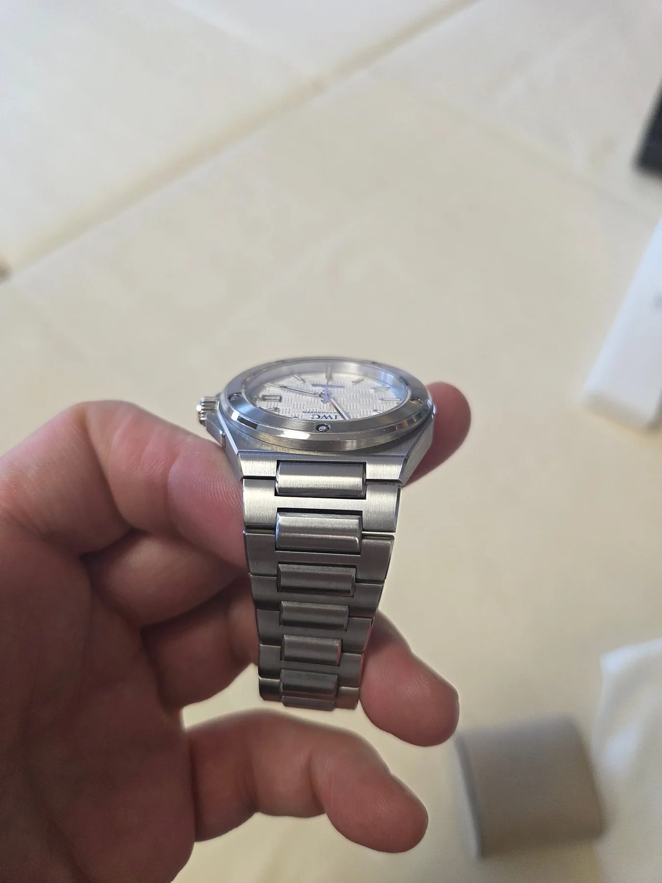 IWC 인제니어 40 화이트 2026 사진 4