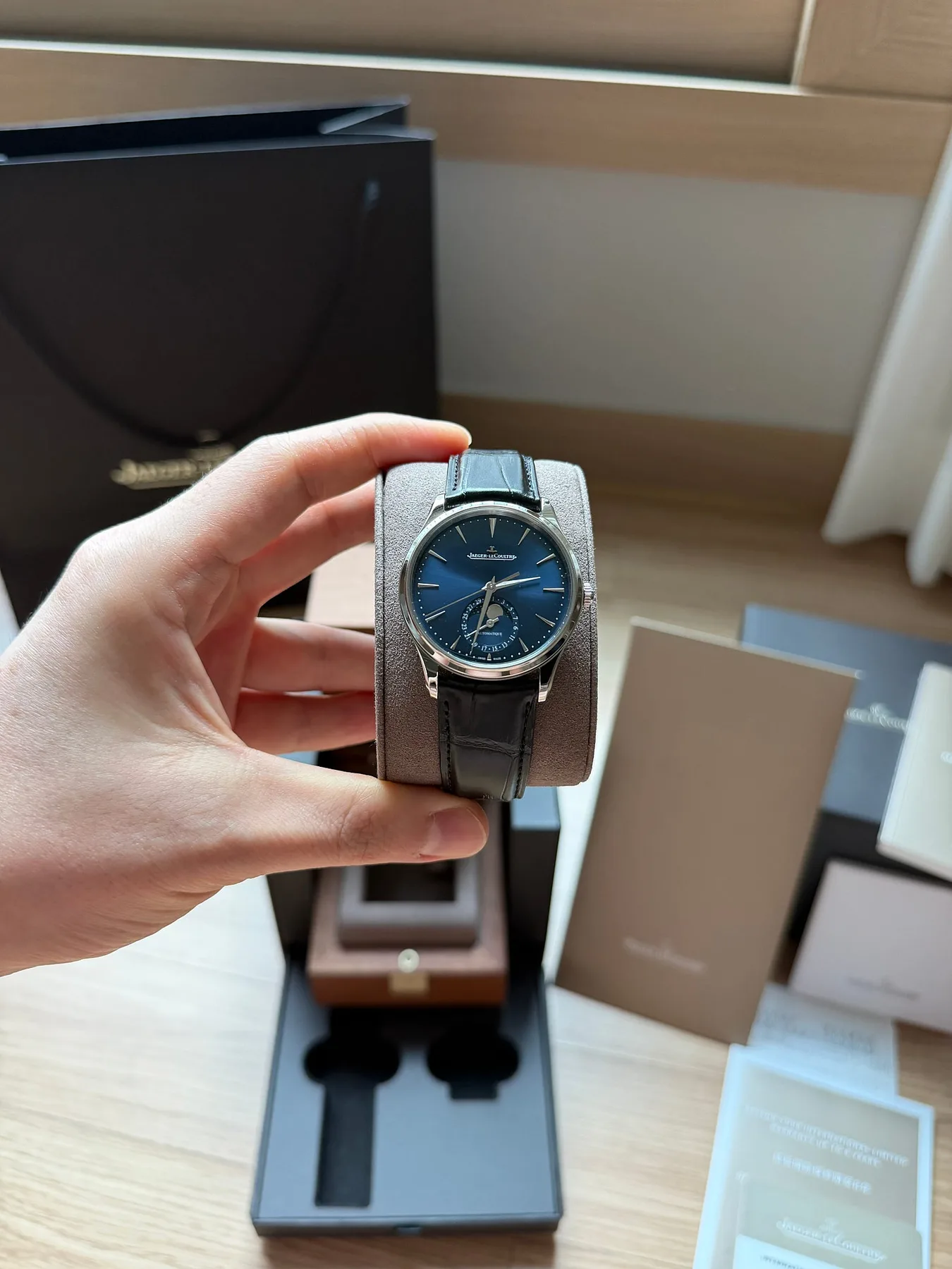 예거르쿨트르 마스터 울트라 씬 문페이즈 39mm 청판 2023 사진 2