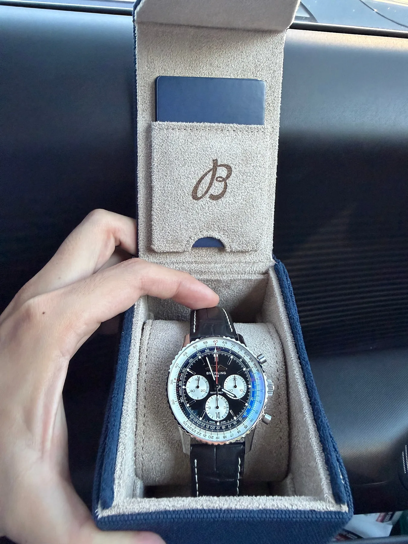 브라이틀링 내비타이머 43mm 검판 2025 사진 2