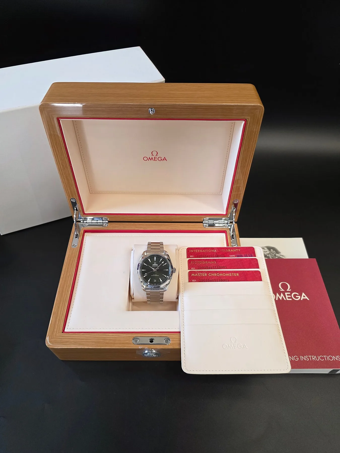 오메가 씨마스터 아쿠아테라 41mm 그린 스틸 2020 사진 3