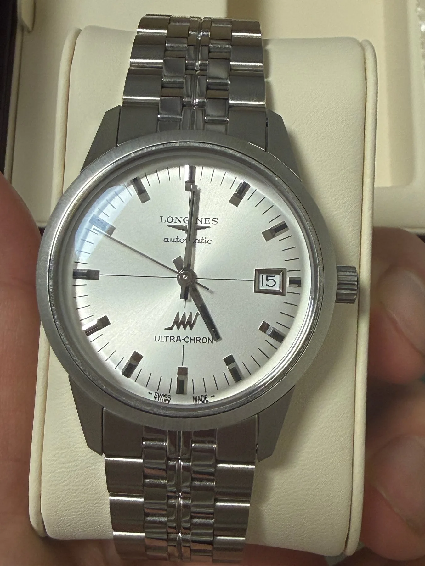 론진 울트라크론 클래식 37mm 2025 사진 7