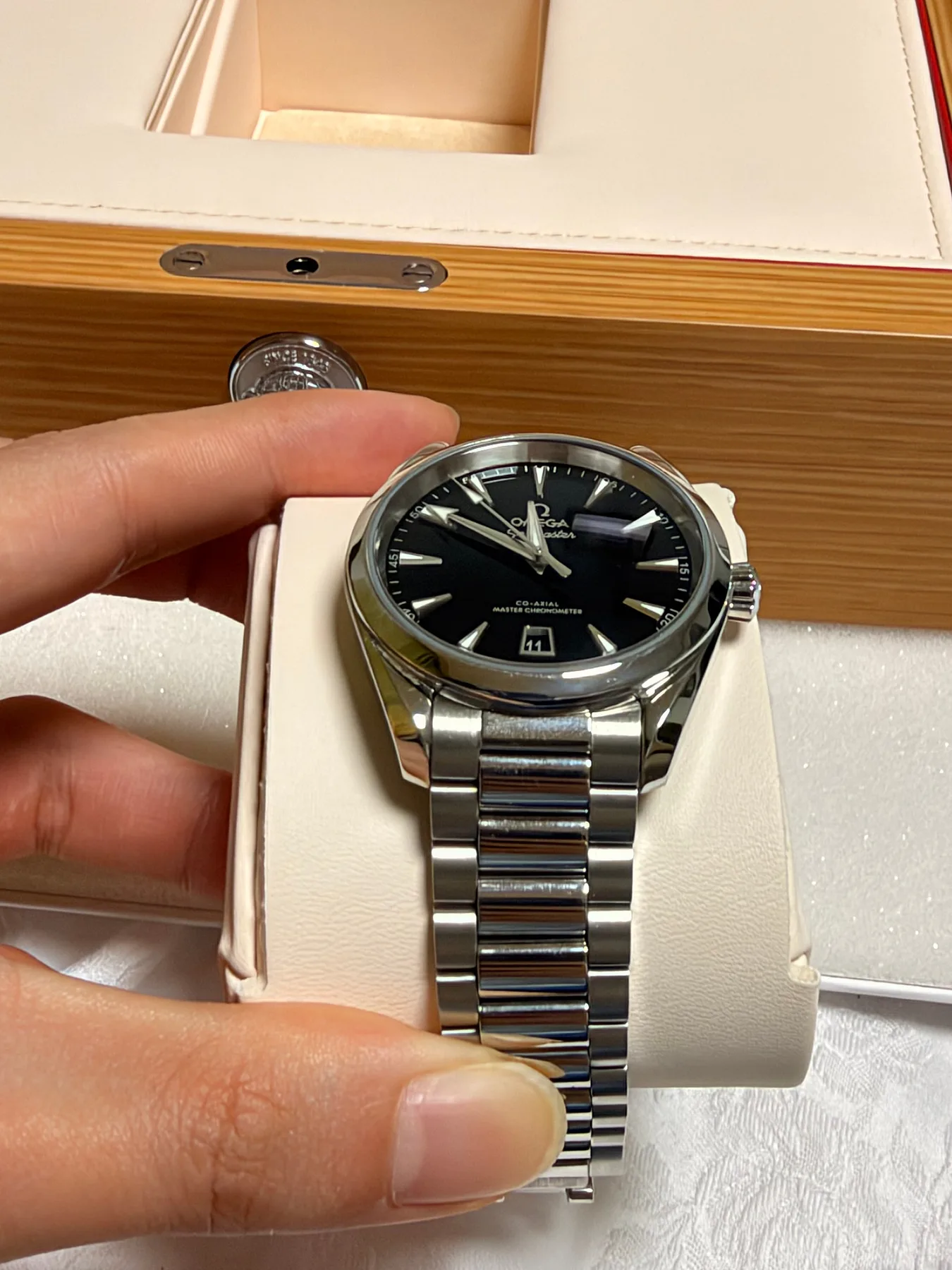 오메가 아쿠아테라 블랙래커 38mm 2024 사진 7