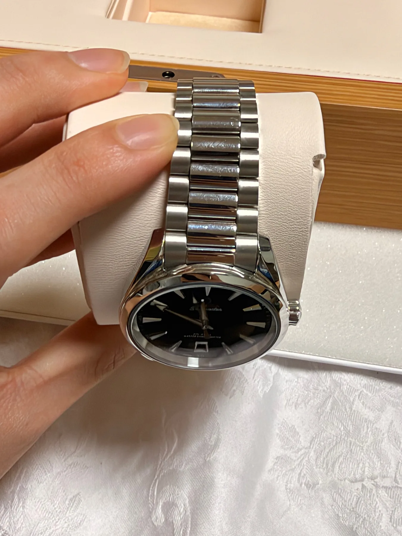 오메가 아쿠아테라 블랙래커 38mm 2024 사진 8