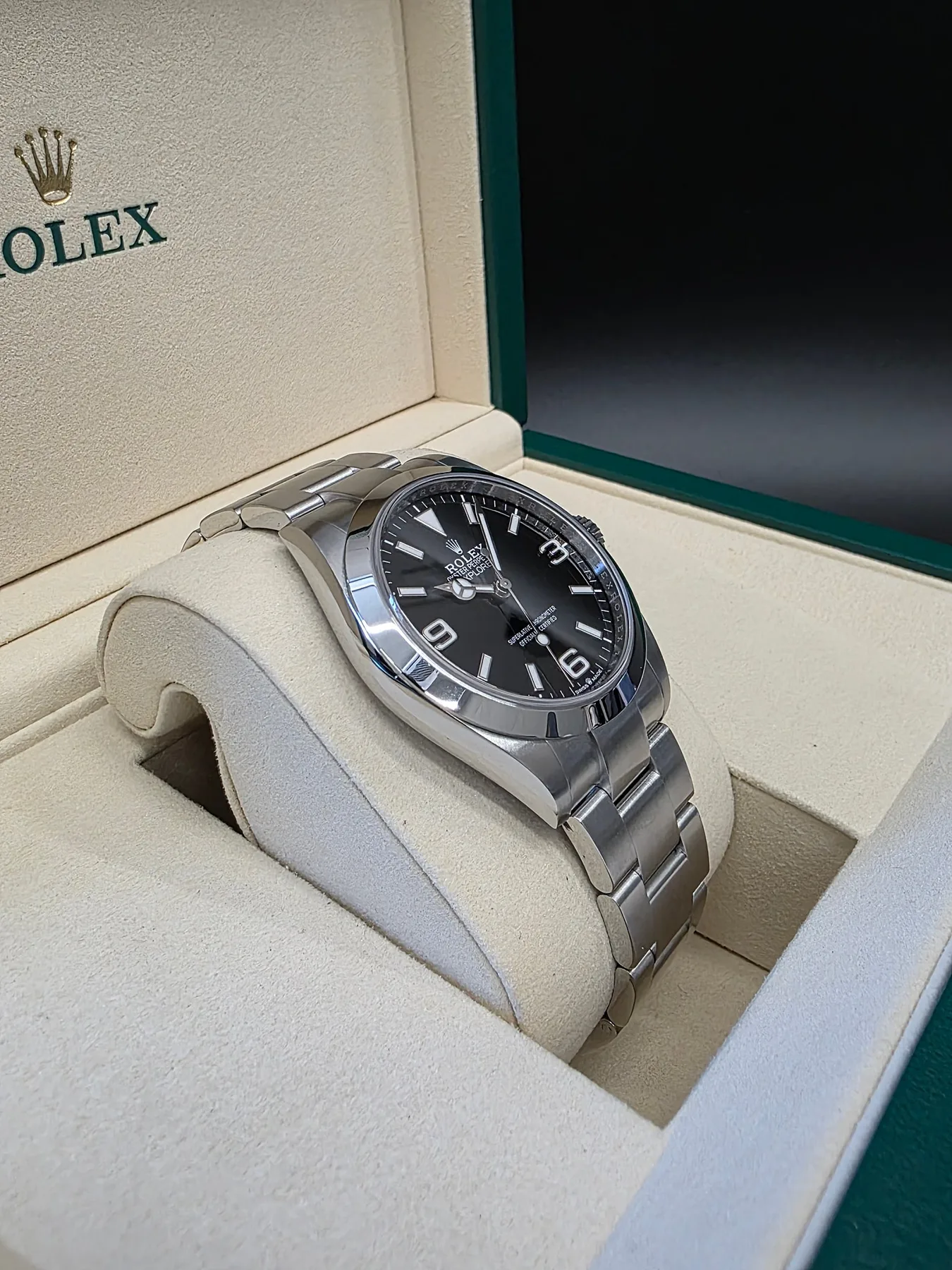 롤렉스 익스플로러1 40mm 블랙 스틸 오이스터 2025 사진 5