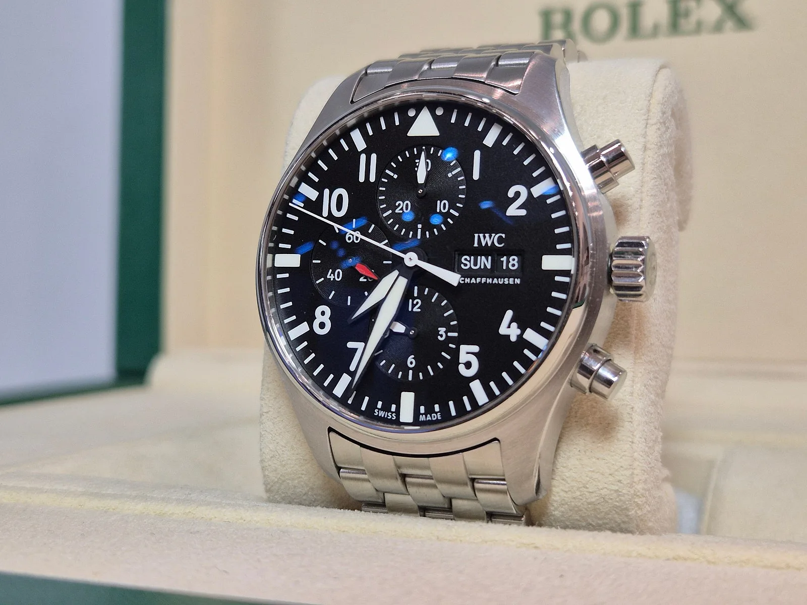 IWC 파일럿 검판 크로노그래프 스틸 43MM 2021 사진 3