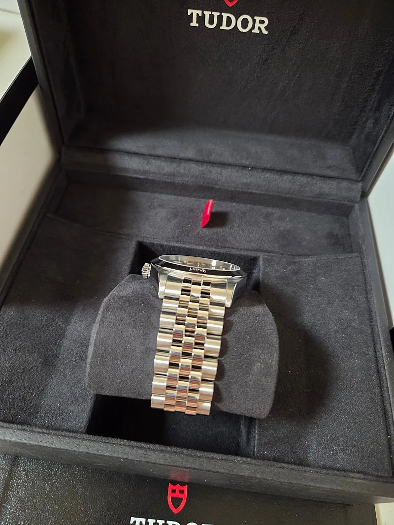튜더 블랙베이 원 39mm 스틸 앤트러사이트 다이얼 2023 사진 5