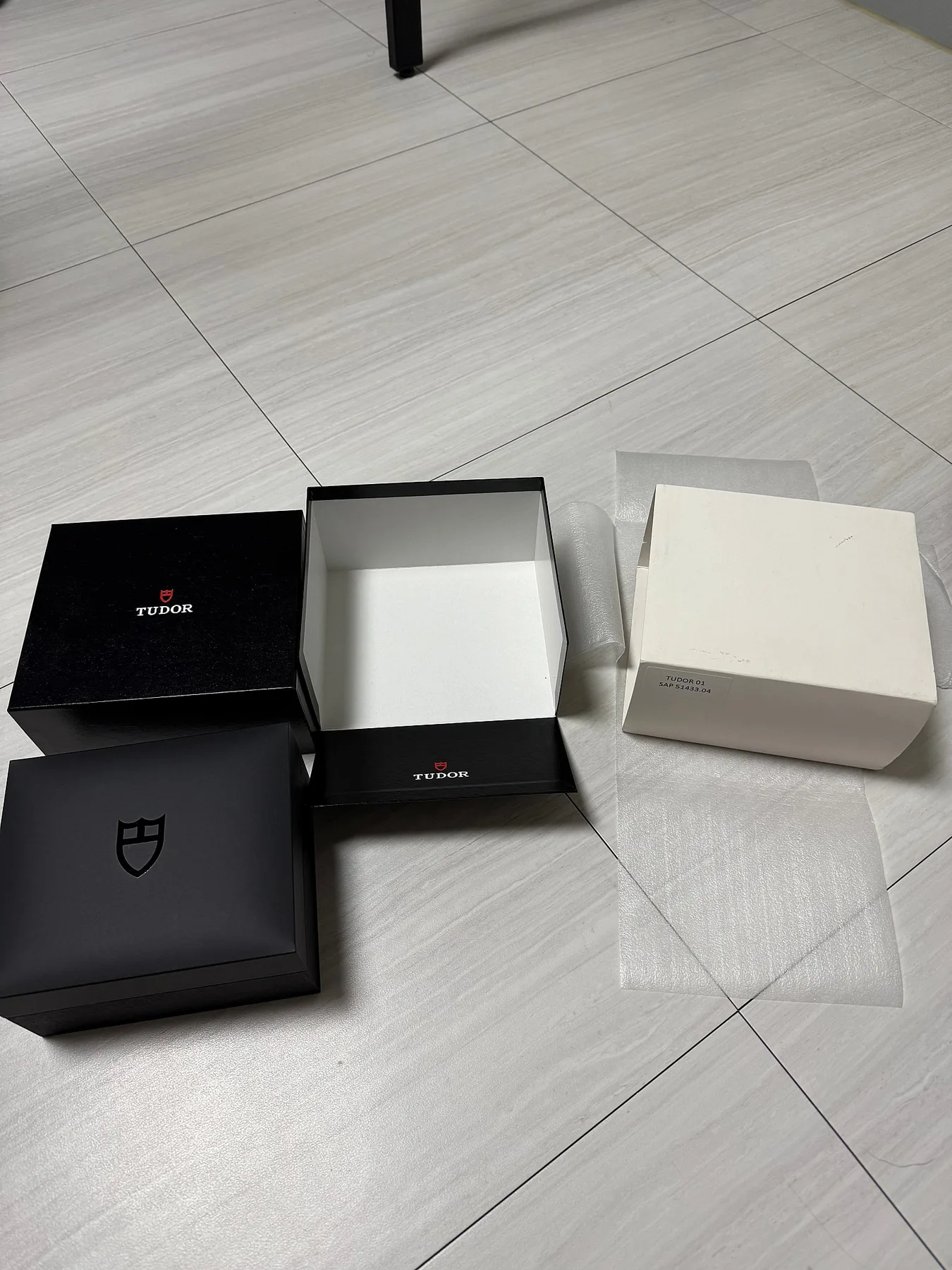 튜더 블랙베이 41 버건디 2020 사진 2