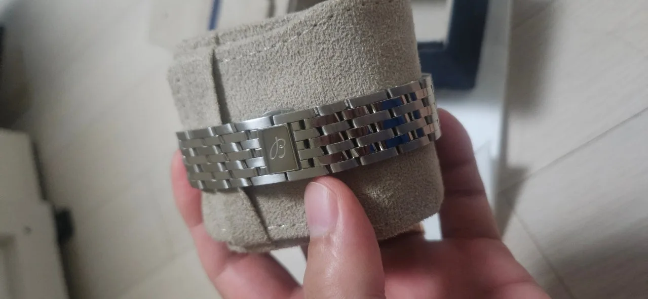 브라이틀링 네비타이머 크로노그래프 41mm 2024 사진 4