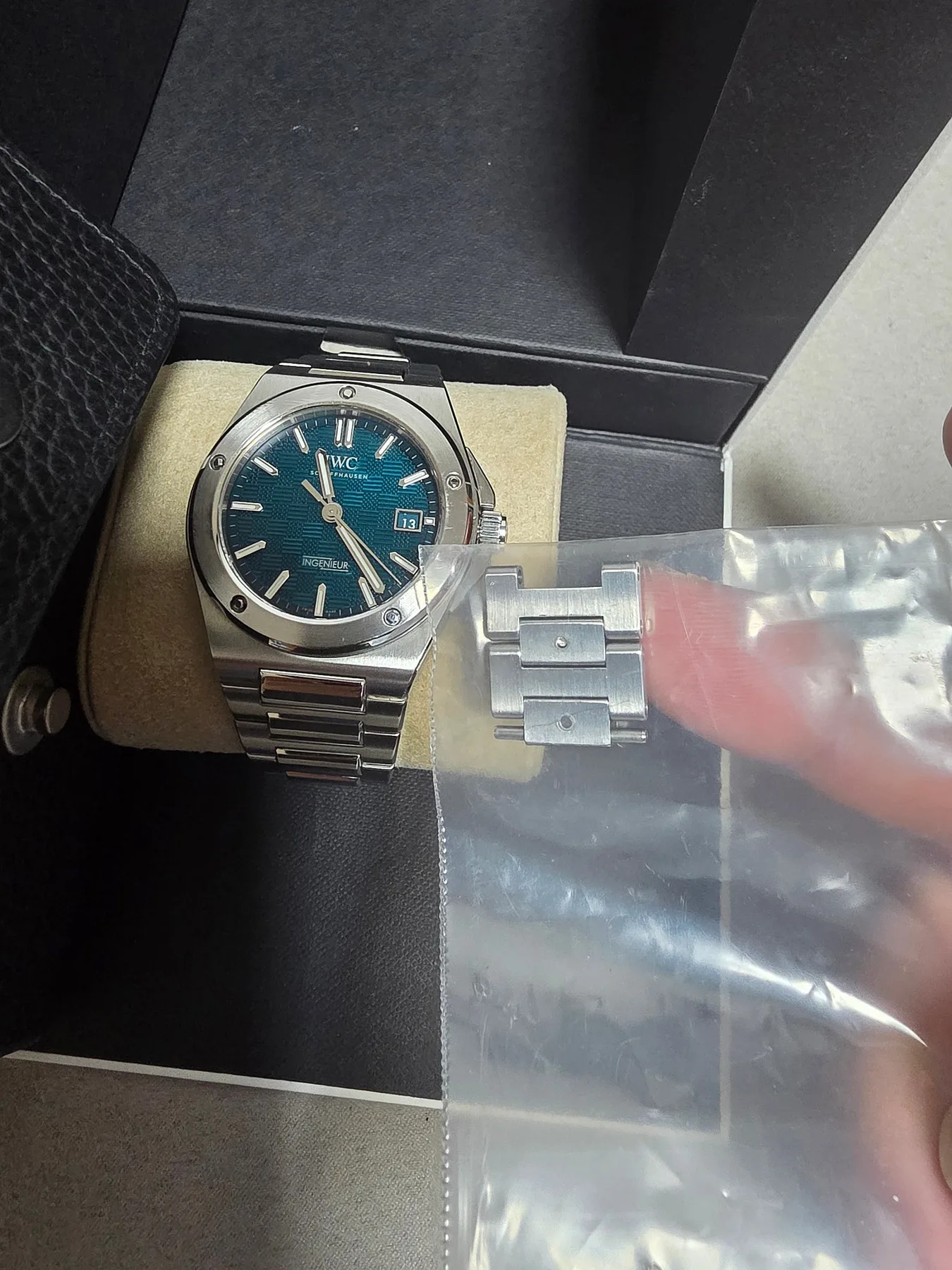 IWC 인제니어 아쿠아 아쿠아그린판 2024 사진 4
