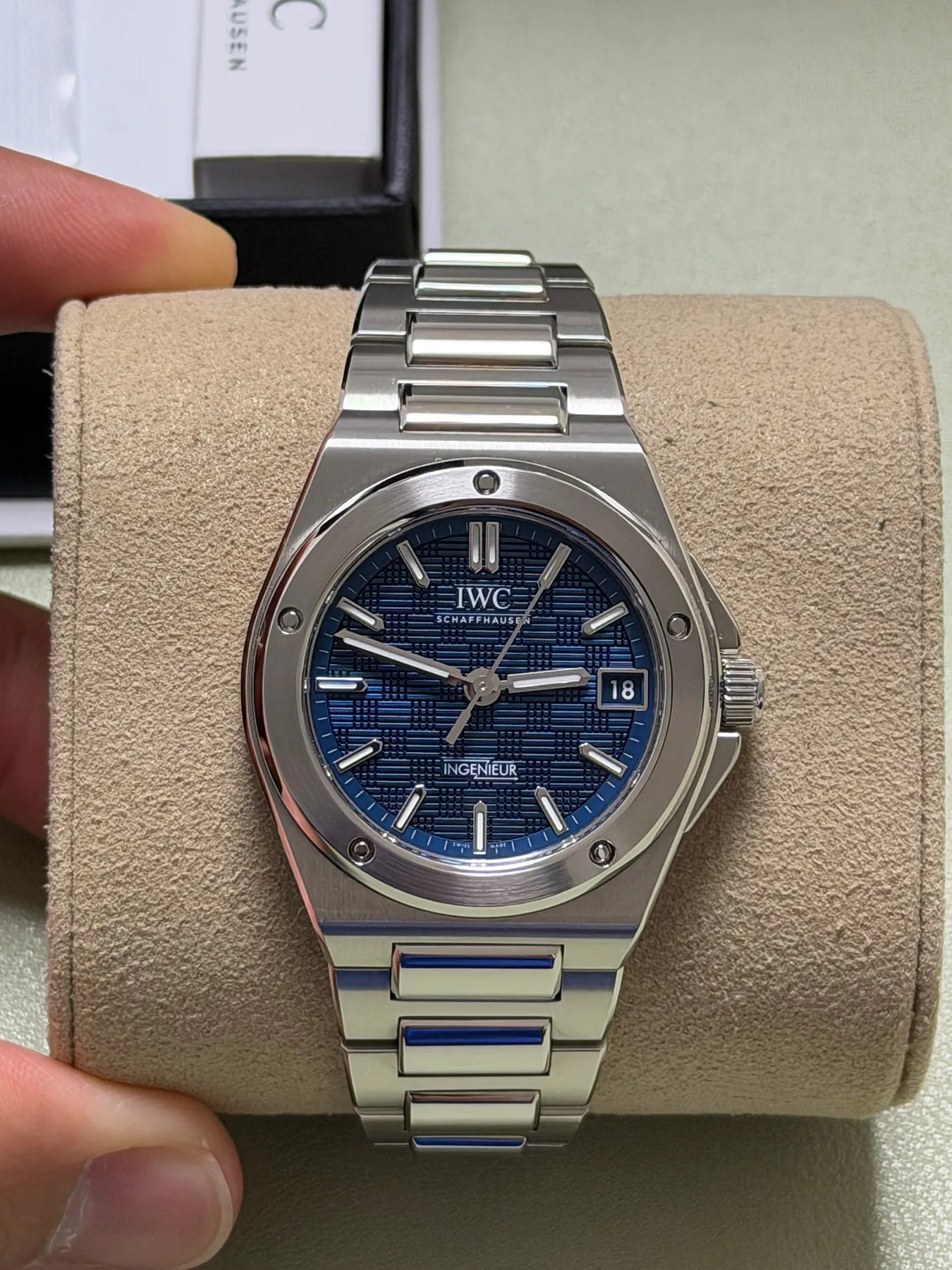 IWC 인제니어 35 청판 2026 사진 2
