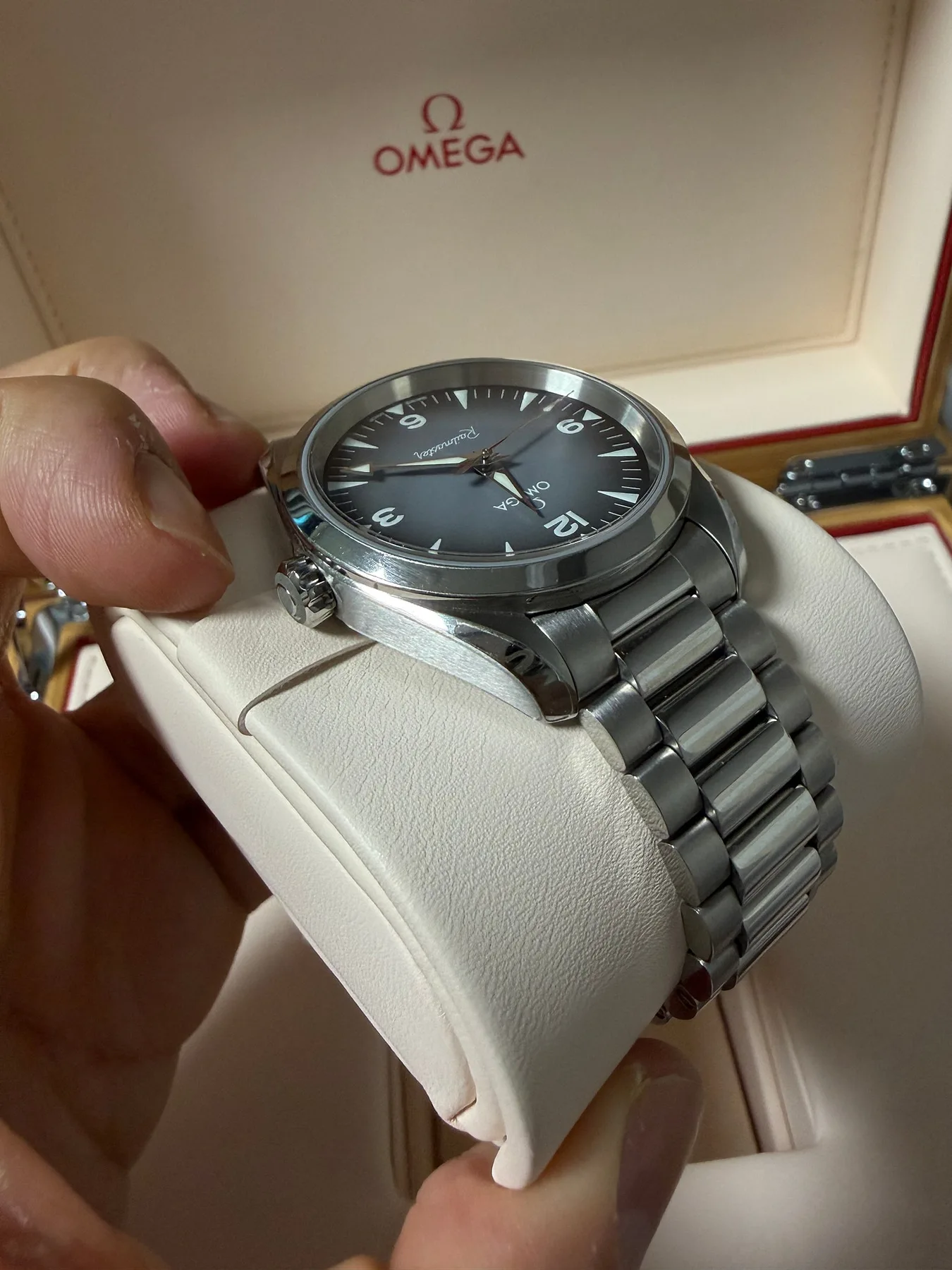 오메가 씨마스터 레일마스터 신형 38mm 2025 사진 4