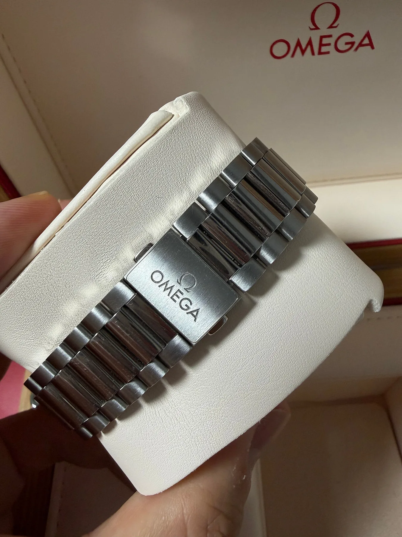 오메가 씨마스터 레일마스터 신형 38mm 2025 사진 8