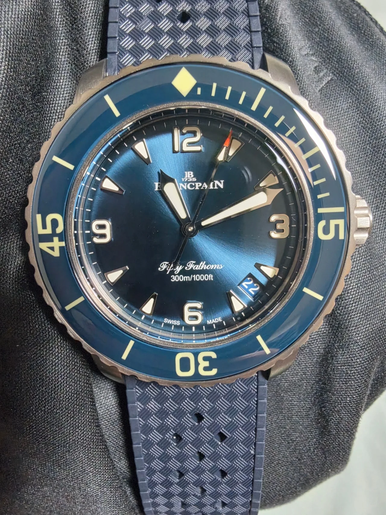 블랑팡 피프티 패덤즈 42mm 티타늄 블루 2026 사진 1