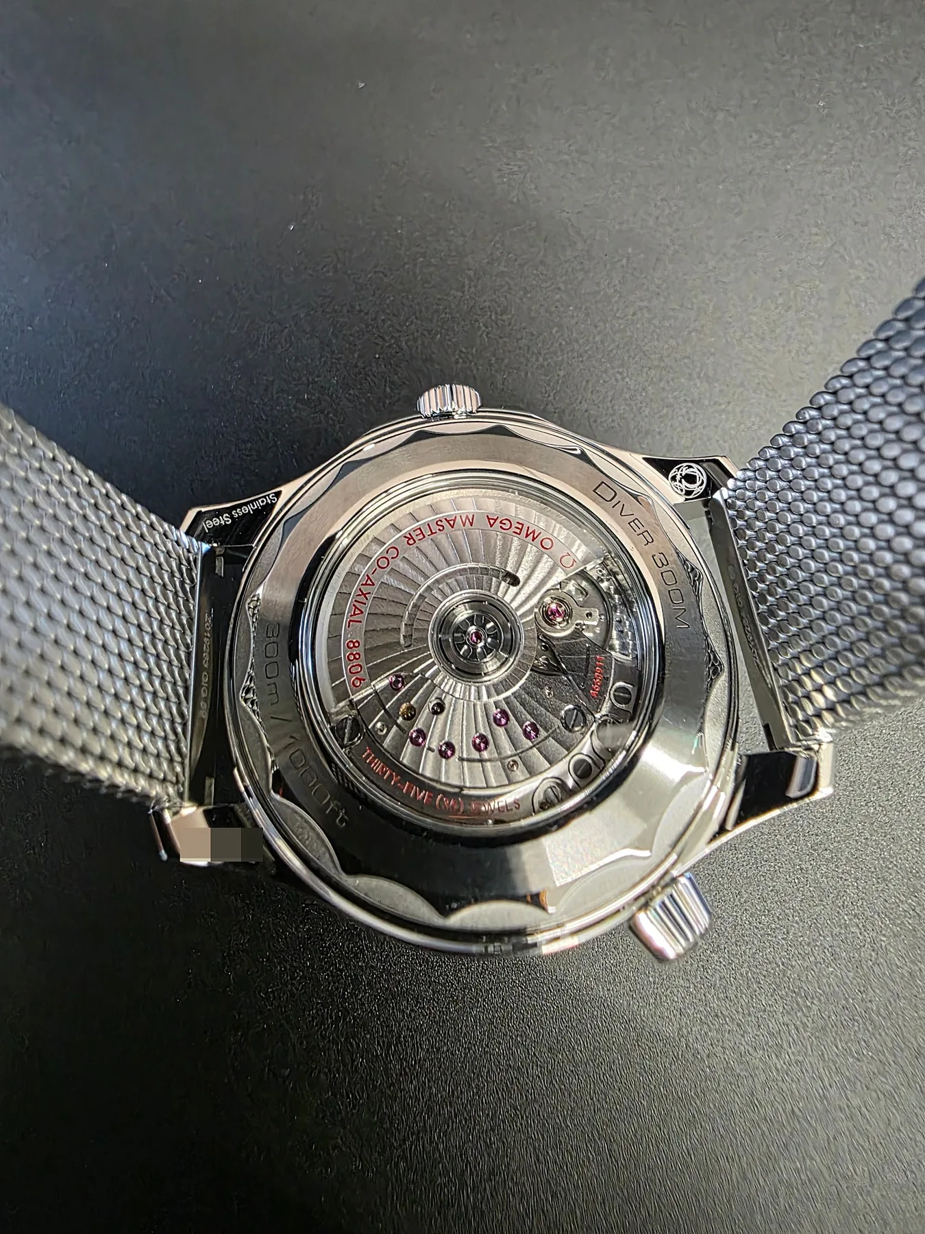 오메가 씨마스터 다이버 300M 42mm 블랙 스틸 2025 사진 8