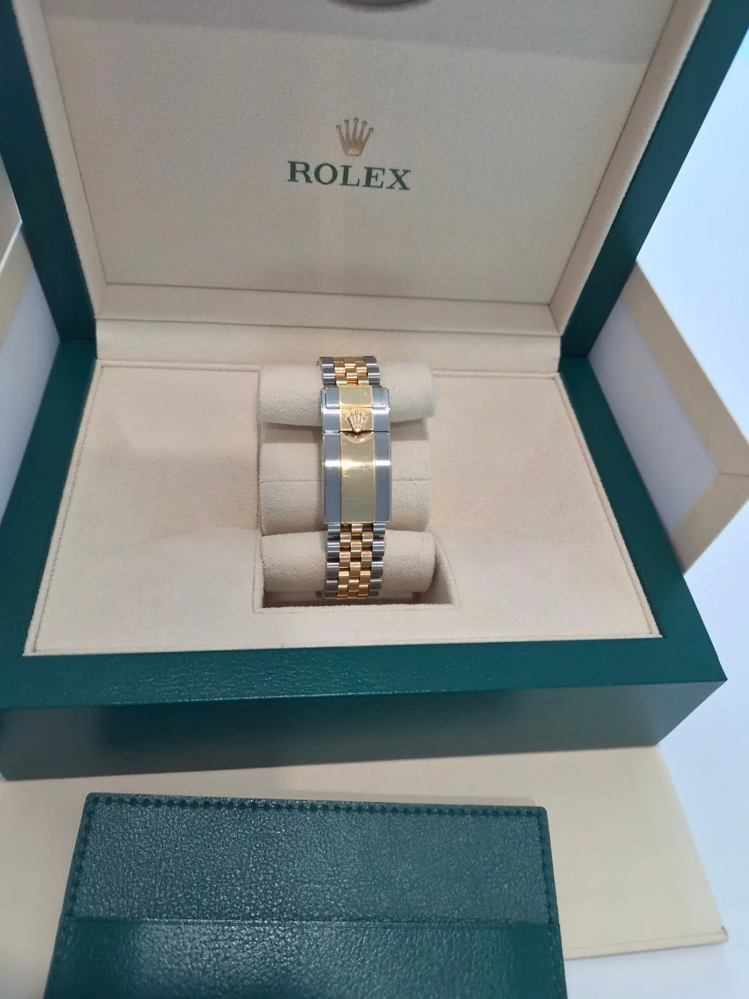 롤렉스 GMT 꿀벌 콤비 126713 GRNR 2023 사진 5