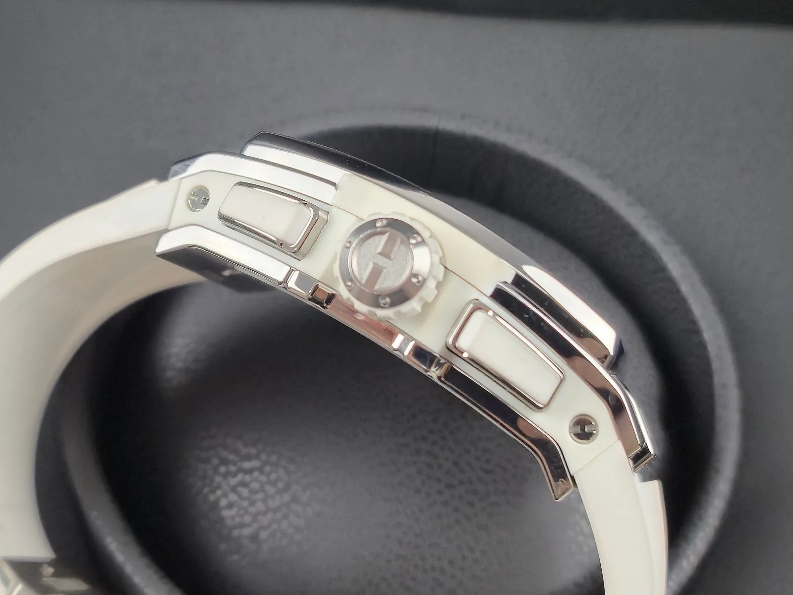 위블로 스피릿오브빅뱅 티타늄 화이트 2022 사진 8