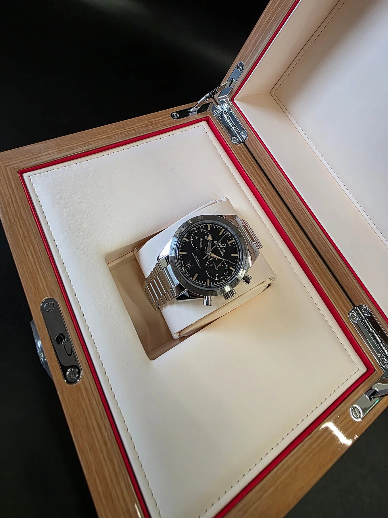오메가 스피드마스터 '57 40.5mm 검판 스틸 332.10.41.51.01.001 2022 사진 3