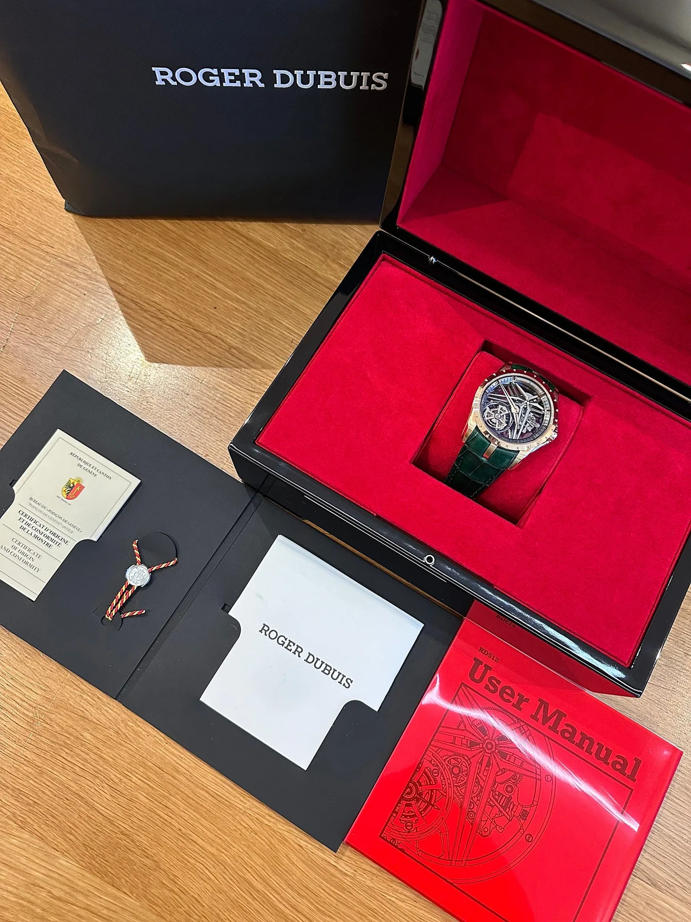 로저드뷔 스켈레톤 엑스칼리버 신형 모노 투르비옹 골드 42mm 2021 사진 7