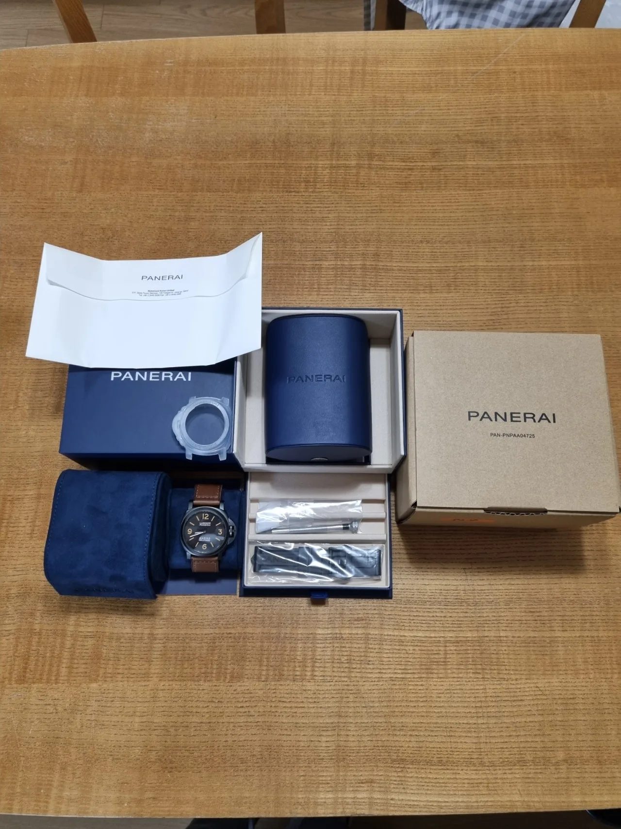 파네라이 루미노르 PAM05218 2025 사진 4