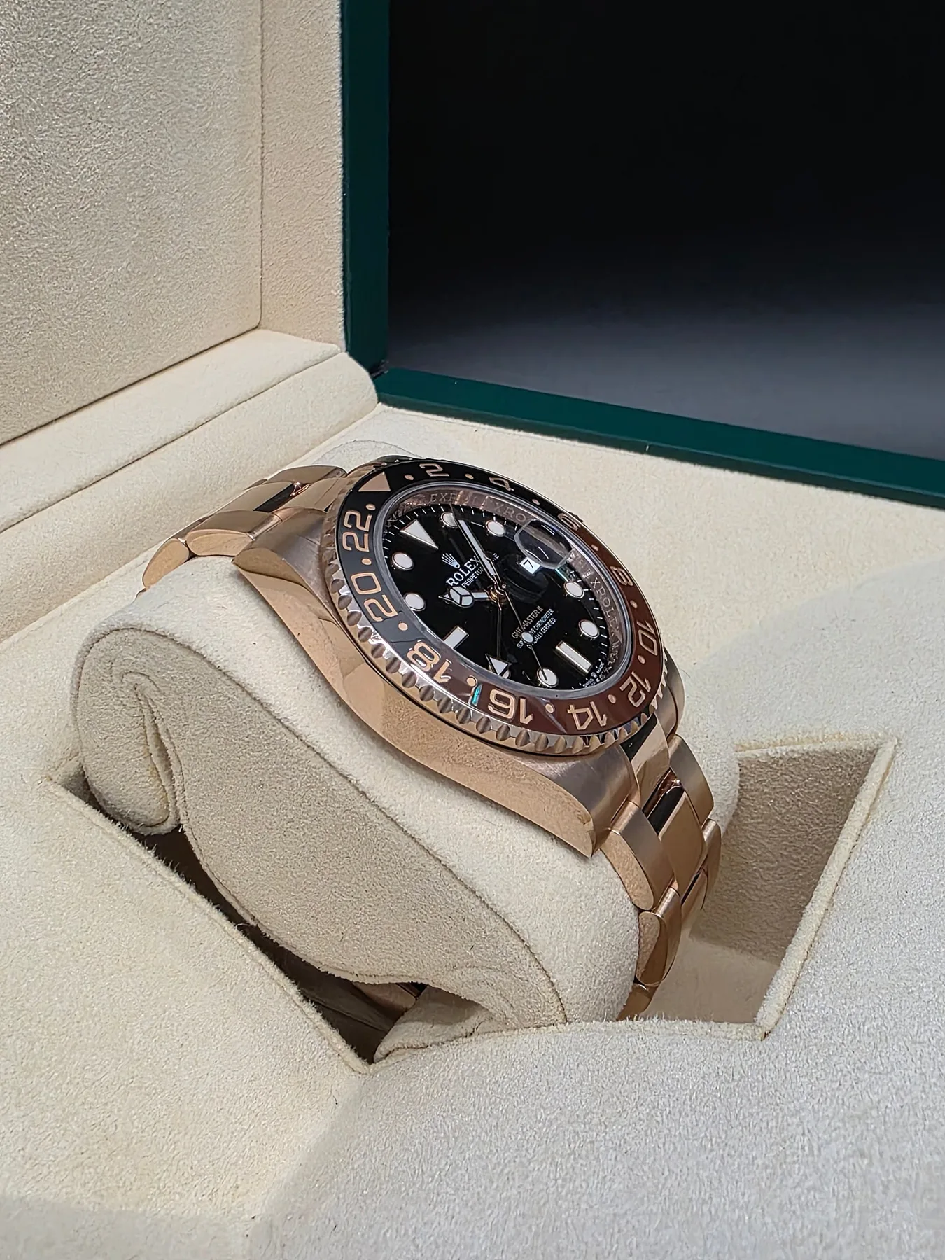 롤렉스 GMT 마스터2 40mm 루트비어 애버로즈 골드 2022 사진 5