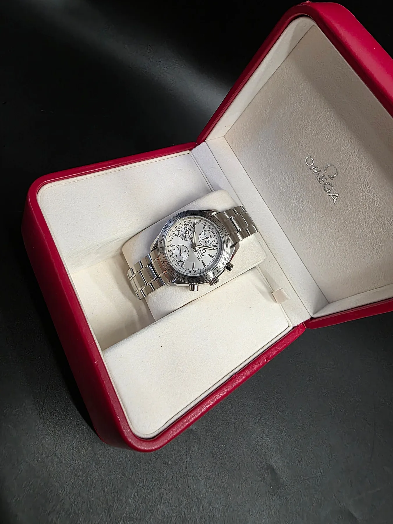오메가 스피드마스터 크로노 데이데이트 40mm 실버판 2012 사진 2