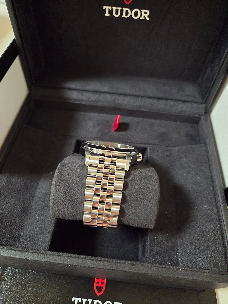 튜더 블랙베이 원 39mm 스틸 앤트러사이트 다이얼 2023 사진 3