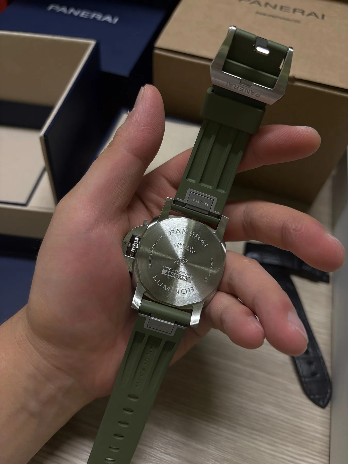 파네라이 루미노르 쿼란타40mm PAM01372 2026 사진 4