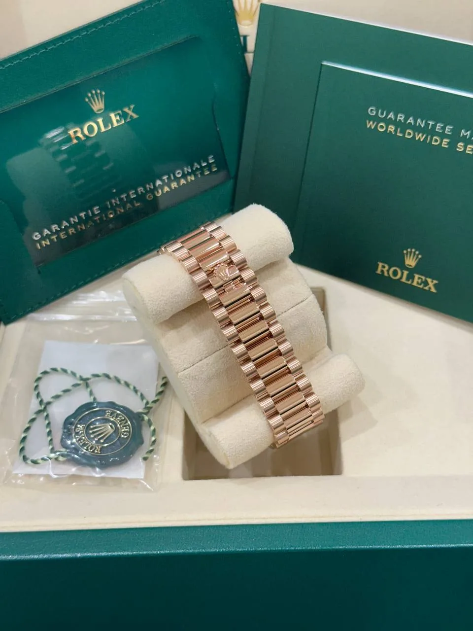 롤렉스 데이데이트 36mm 올리브그린 로즈골드 128235 2025 사진 4
