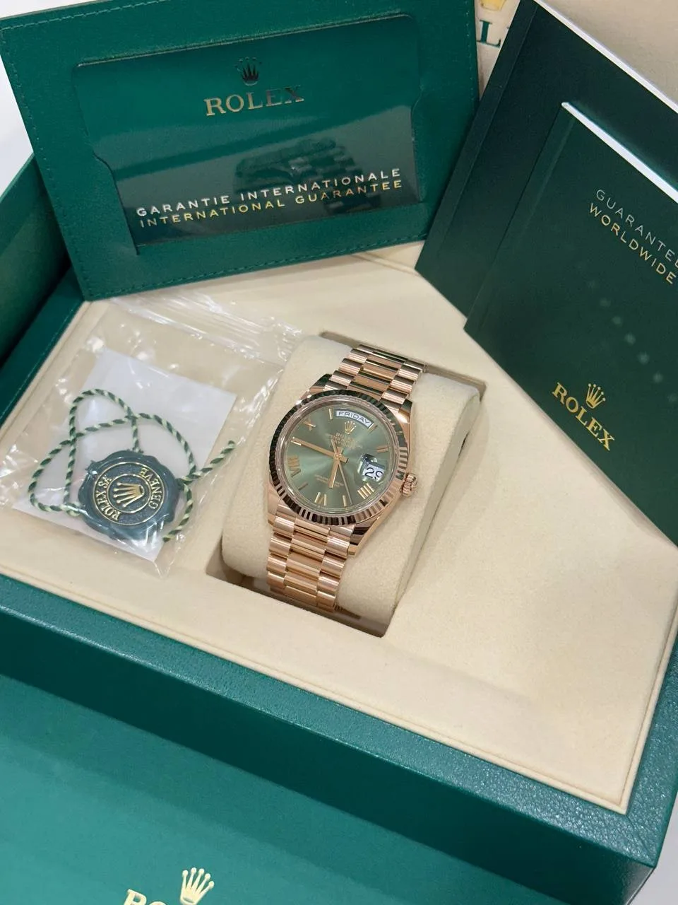 롤렉스 데이데이트 36mm 올리브그린 로즈골드 128235 2025 사진 6