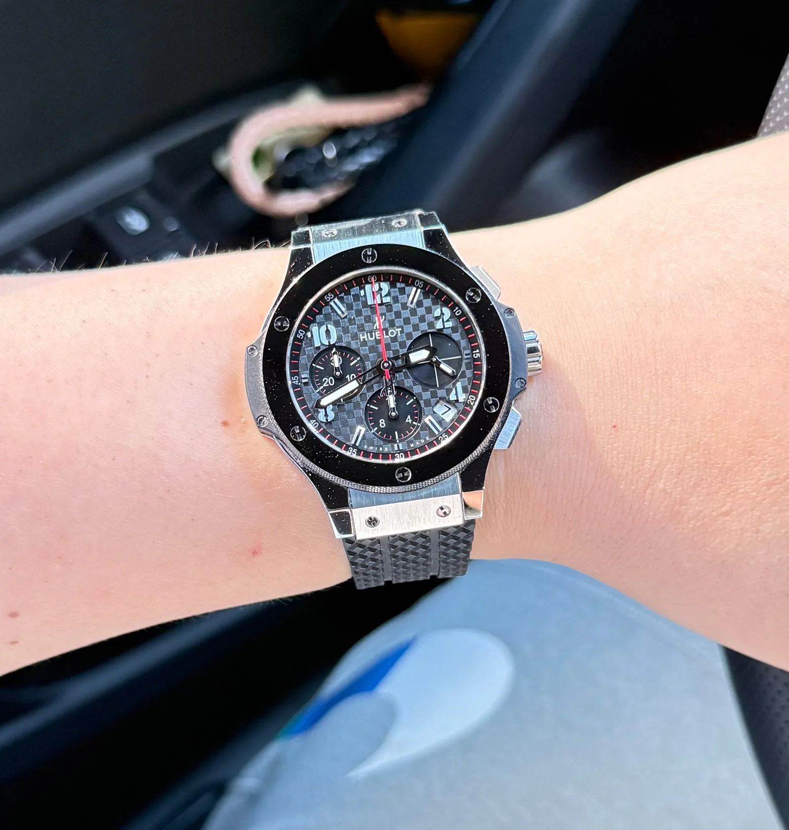 위블로 빅뱅 오리지널 카본 세라믹 크로노 41mm 2024 사진 5